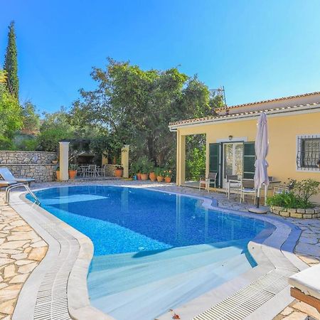 Villa Natasha Katávolos Exterior foto